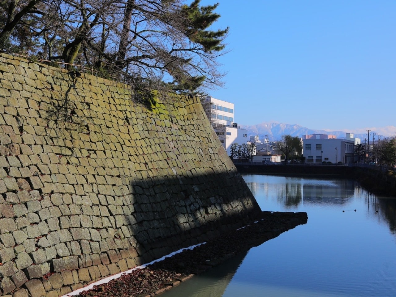 ビジネス・観光へ最適な立地